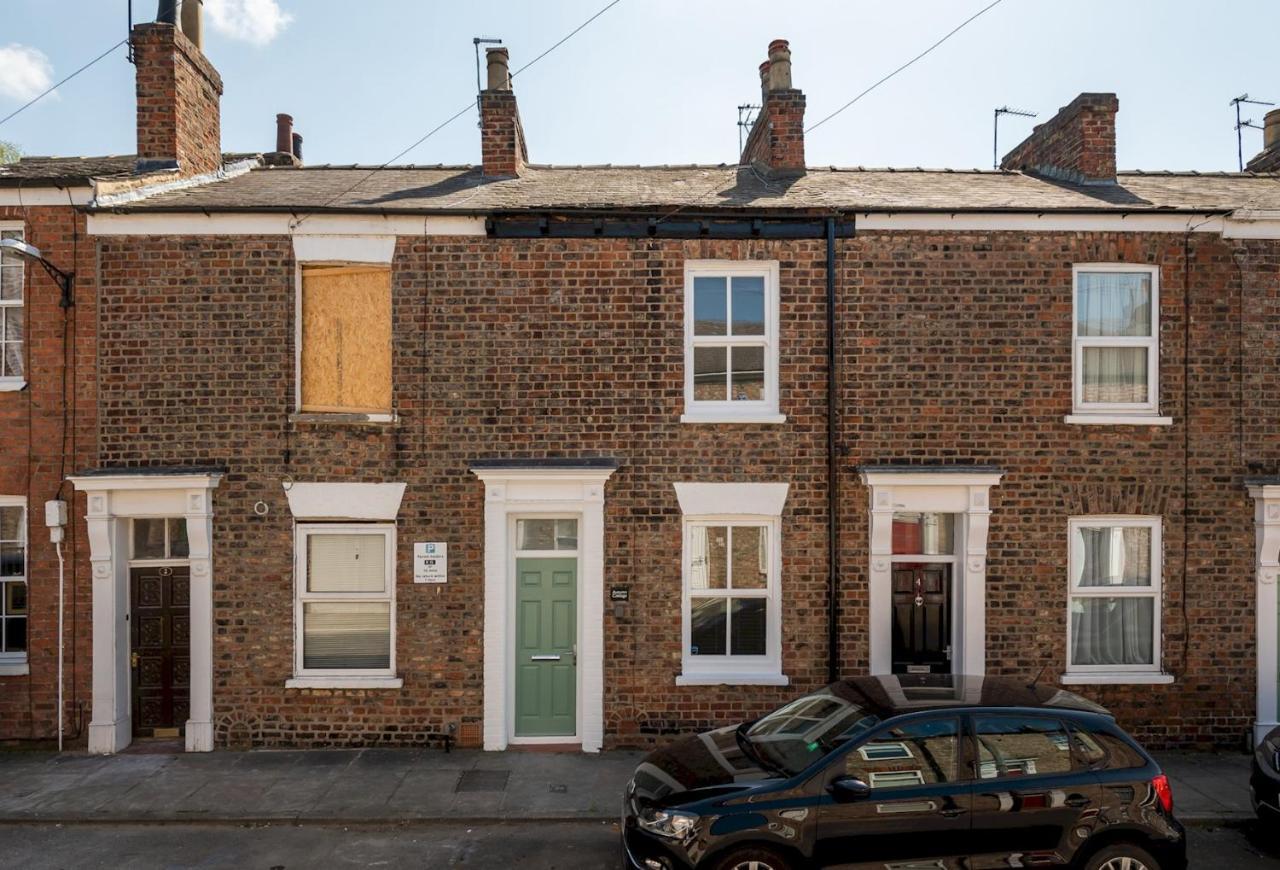 Stylish, Centrally Located Terrace - Pass The Key 요크 외부 사진