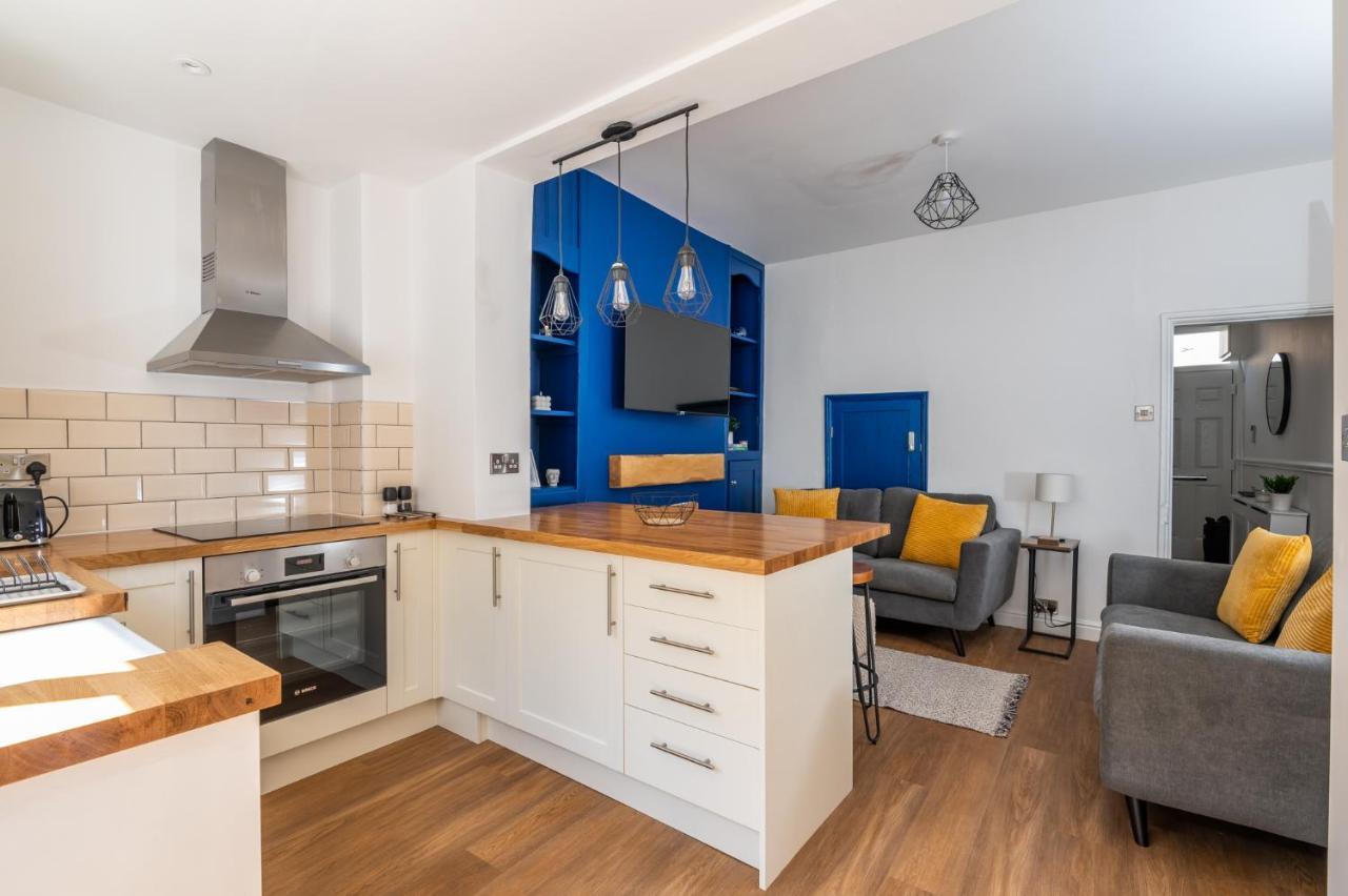 Stylish, Centrally Located Terrace - Pass The Key 요크 외부 사진