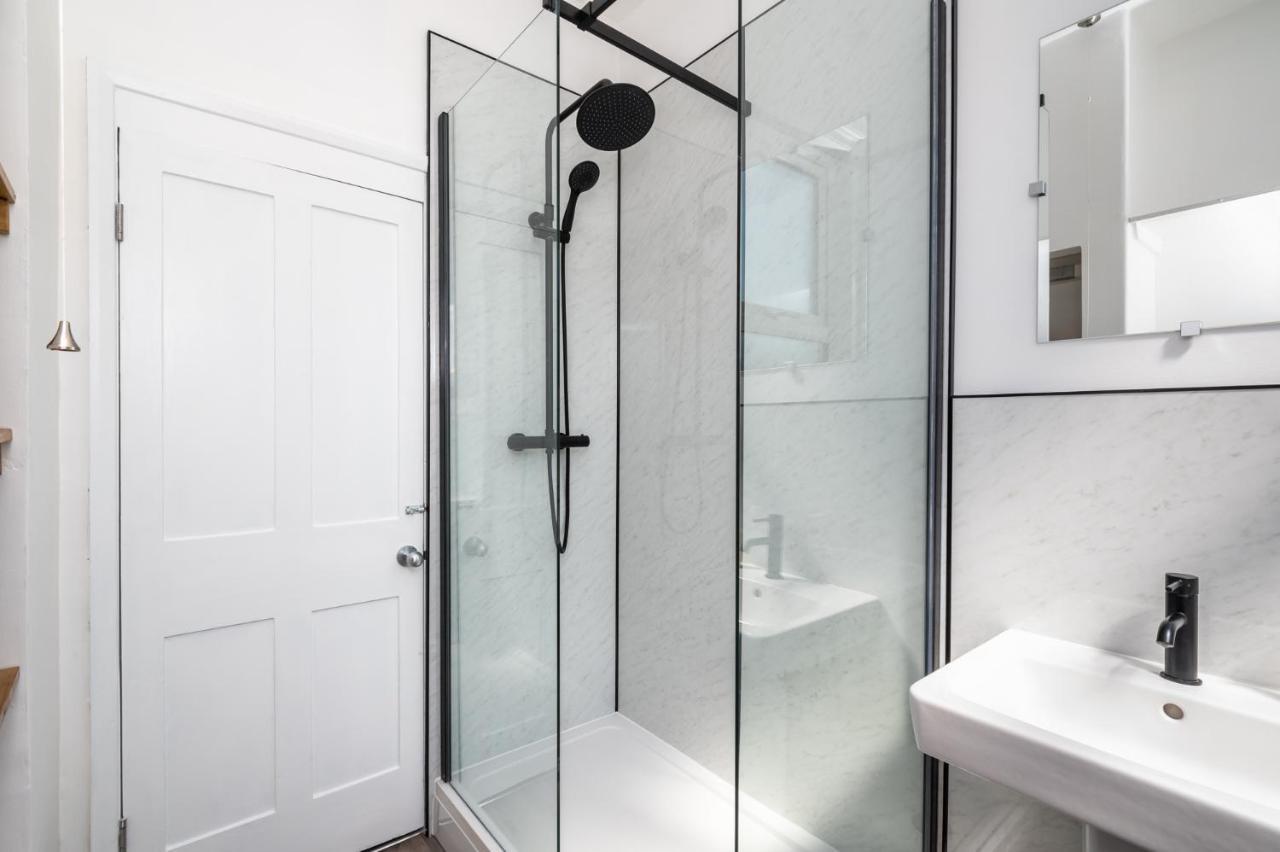 Stylish, Centrally Located Terrace - Pass The Key 요크 외부 사진